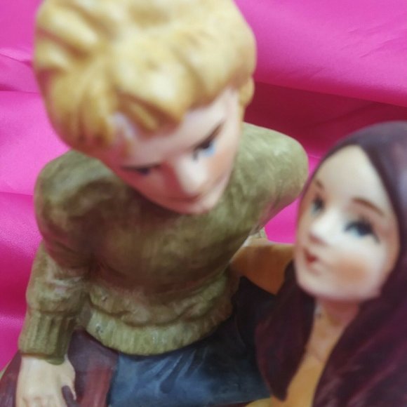 1971 Japan  Love Story Rotating Musical Figurine - Picture 4 of 7